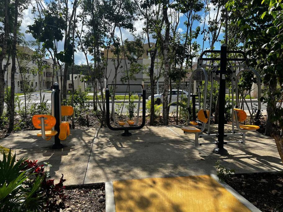 Angels Beach Condo Con Piscina, Parking Y Parque Плая дел Кармен Екстериор снимка